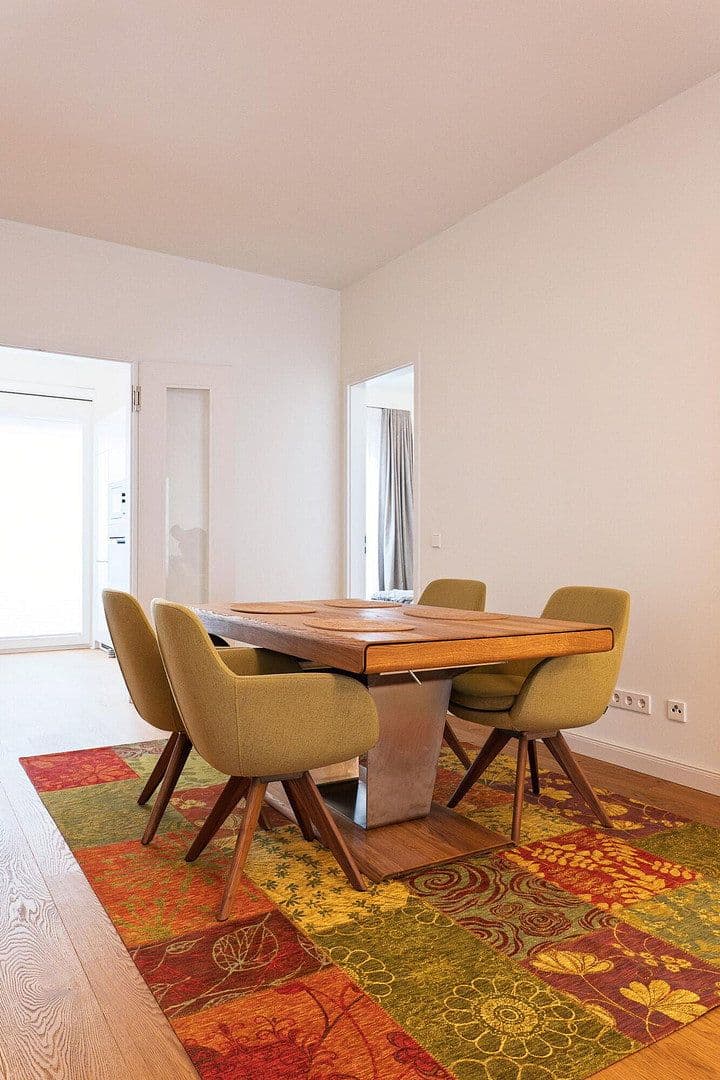 Prenájom bytu 2-izbový 84 m², Ratinger Straße 1, Düsseldorf, Severné Porýnie - Westfálsko Prenájom bytu 2-izbový 84 m², Ratinger Straße 1, Düsseldorf, Severné Porýnie - Westfálsko