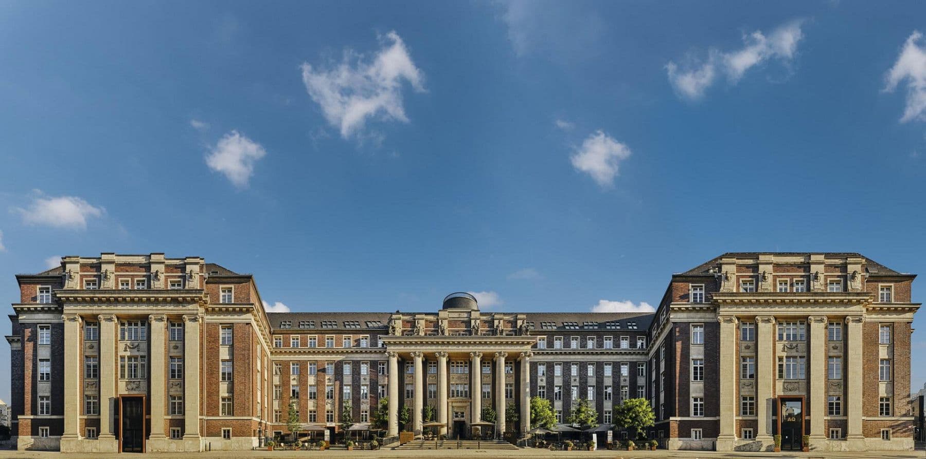 Prenájom bytu 2-izbový 84 m², Ratinger Straße 1, Düsseldorf, Severné Porýnie - Westfálsko Prenájom bytu 2-izbový 84 m², Ratinger Straße 1, Düsseldorf, Severné Porýnie - Westfálsko