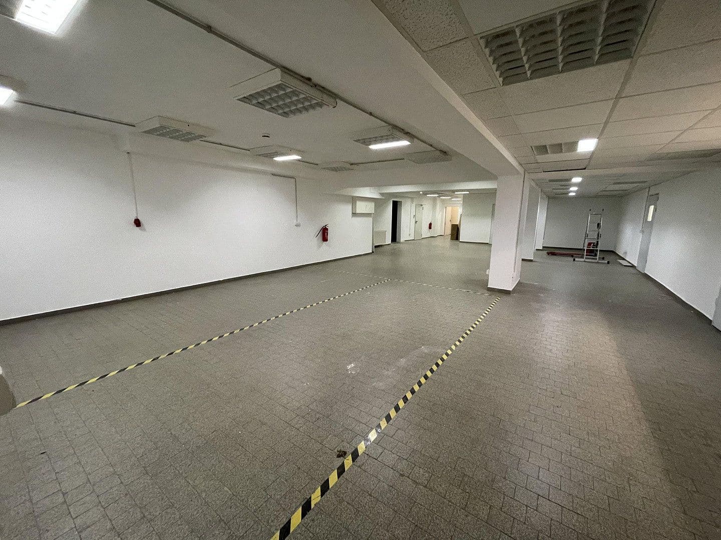 Predaj kancelárie 440 m², Dietzenbach, Hesensko Predaj kancelárie 440 m², Dietzenbach, Hesensko