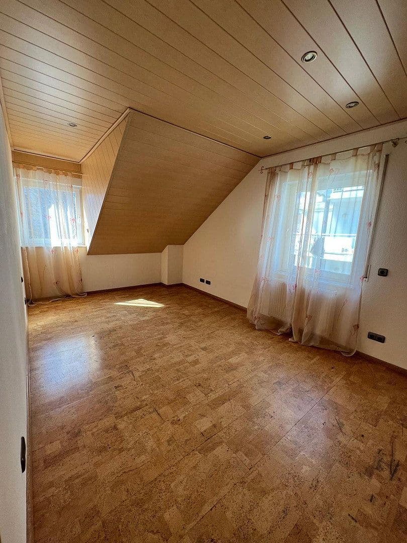 Predaj domu 159 m², pozemok 277 m², Kelsterbach, Hesensko Predaj domu 159 m², pozemok 277 m², Kelsterbach, Hesensko