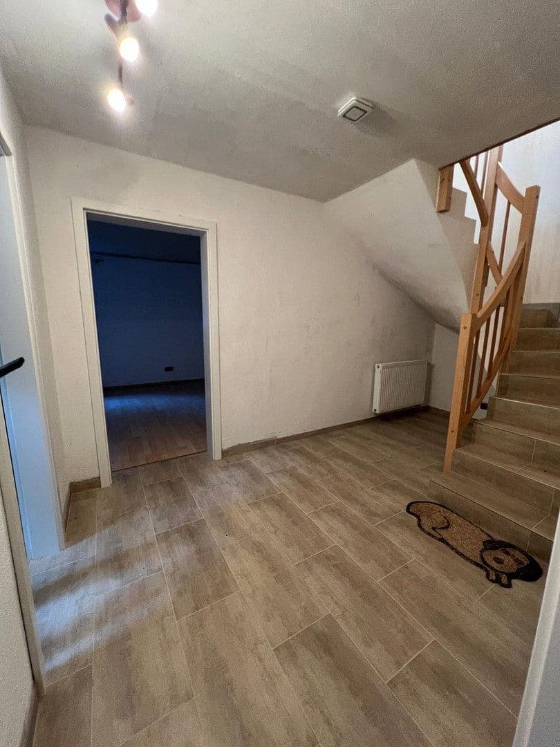 Predaj domu 159 m², pozemok 277 m², Kelsterbach, Hesensko Predaj domu 159 m², pozemok 277 m², Kelsterbach, Hesensko