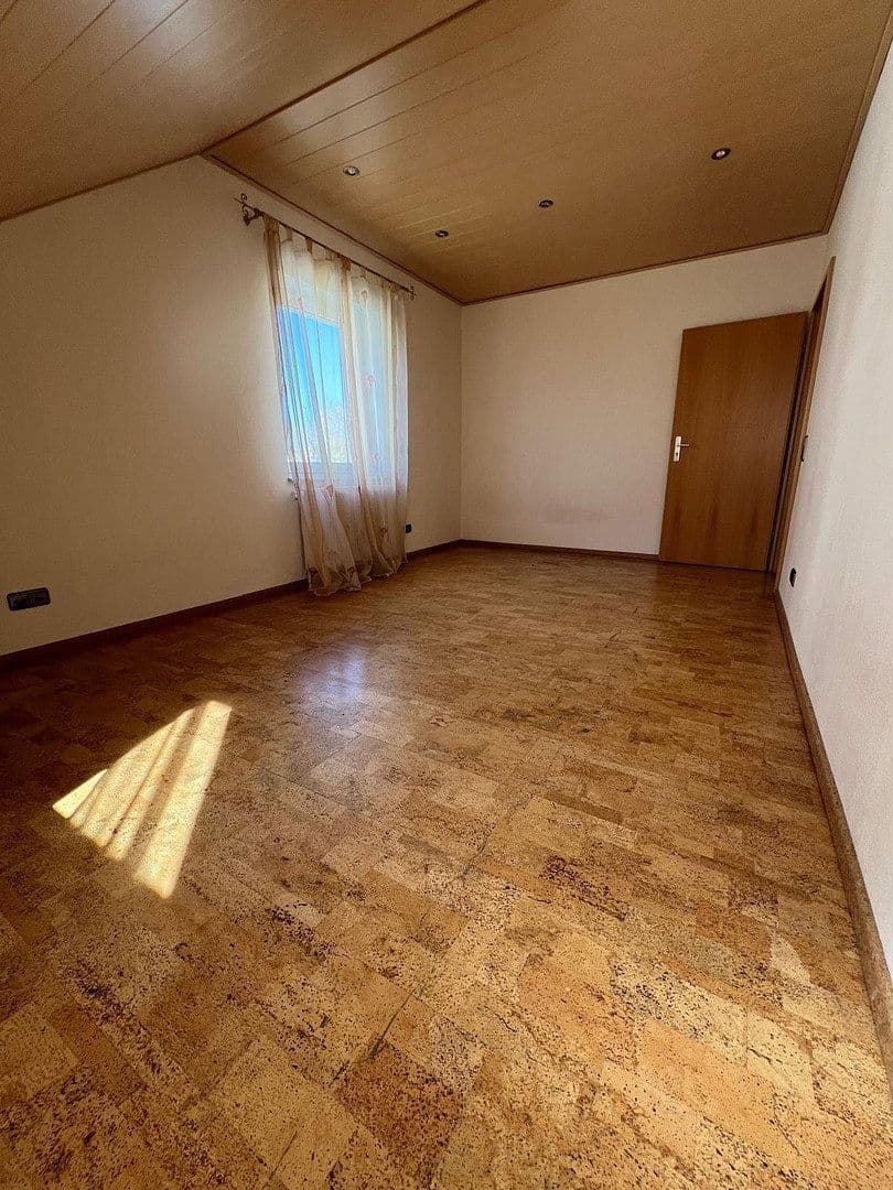 Predaj domu 159 m², pozemok 277 m², Kelsterbach, Hesensko Predaj domu 159 m², pozemok 277 m², Kelsterbach, Hesensko