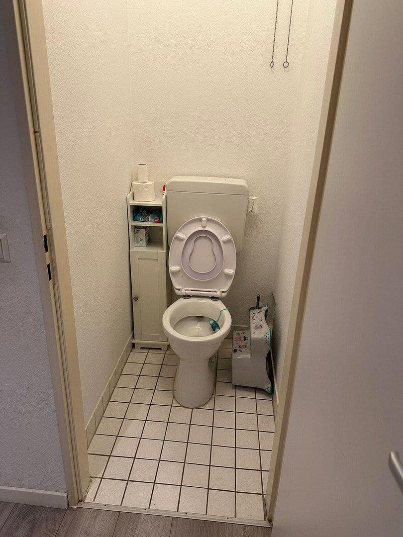 Prenájom bytu 4-izbový 84 m², Röttelnblick 1, Lörrach, Bádensko-Wurttembersko Prenájom bytu 4-izbový 84 m², Röttelnblick 1, Lörrach, Bádensko-Wurttembersko