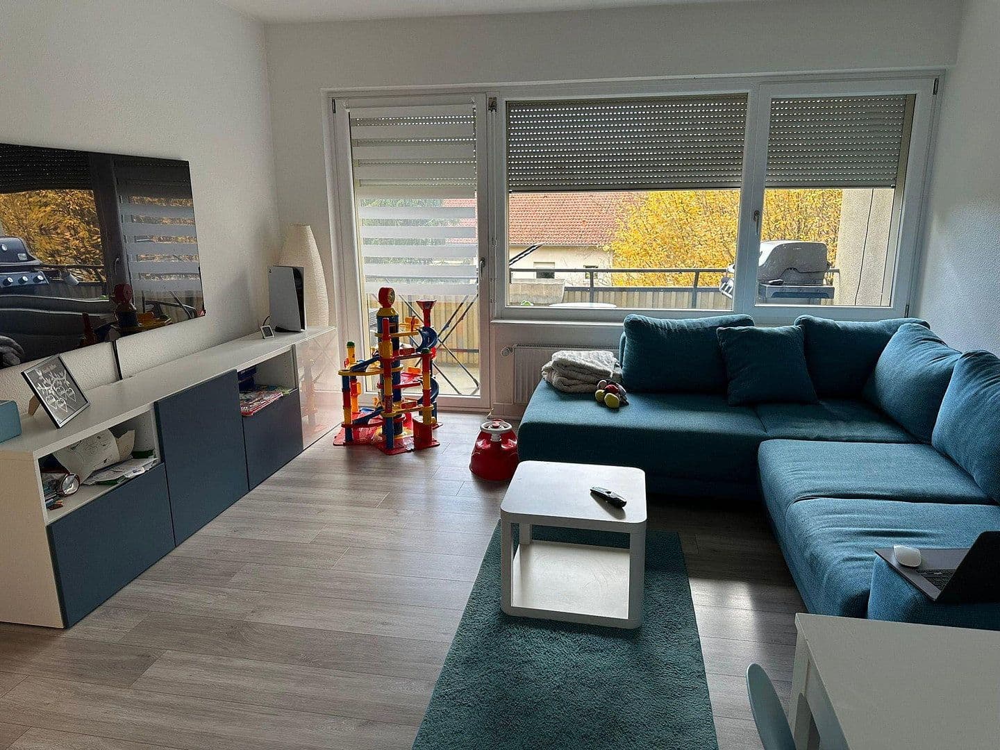 Prenájom bytu 4-izbový 84 m², Röttelnblick 1, Lörrach, Bádensko-Wurttembersko Prenájom bytu 4-izbový 84 m², Röttelnblick 1, Lörrach, Bádensko-Wurttembersko