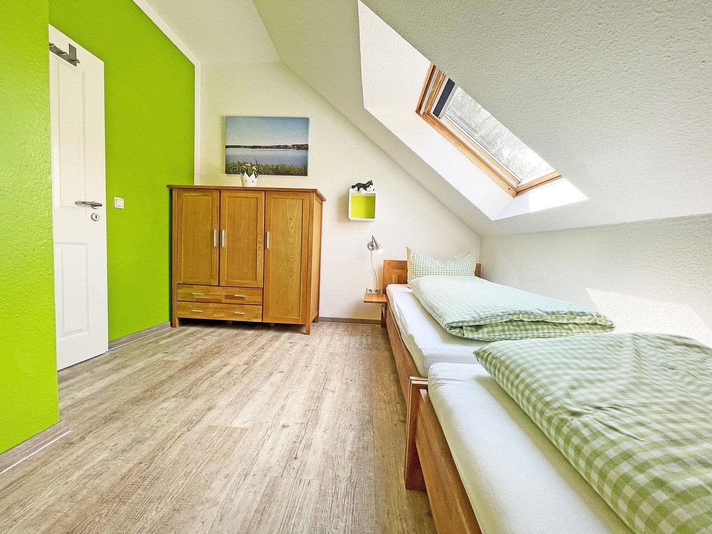 Predaj domu 91 m², pozemok 1.175 m², Zur Lenzer Höh 6, Haus 13, Fünfseen, Meklenbursko-Predpomoransko Predaj domu 91 m², pozemok 1.175 m², Zur Lenzer Höh 6, Haus 13, Fünfseen, Meklenbursko-Predpomoransko