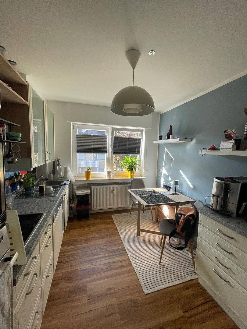 Prenájom bytu 2-izbový 60 m², Wesseling, Severné Porýnie - Westfálsko Prenájom bytu 2-izbový 60 m², Wesseling, Severné Porýnie - Westfálsko