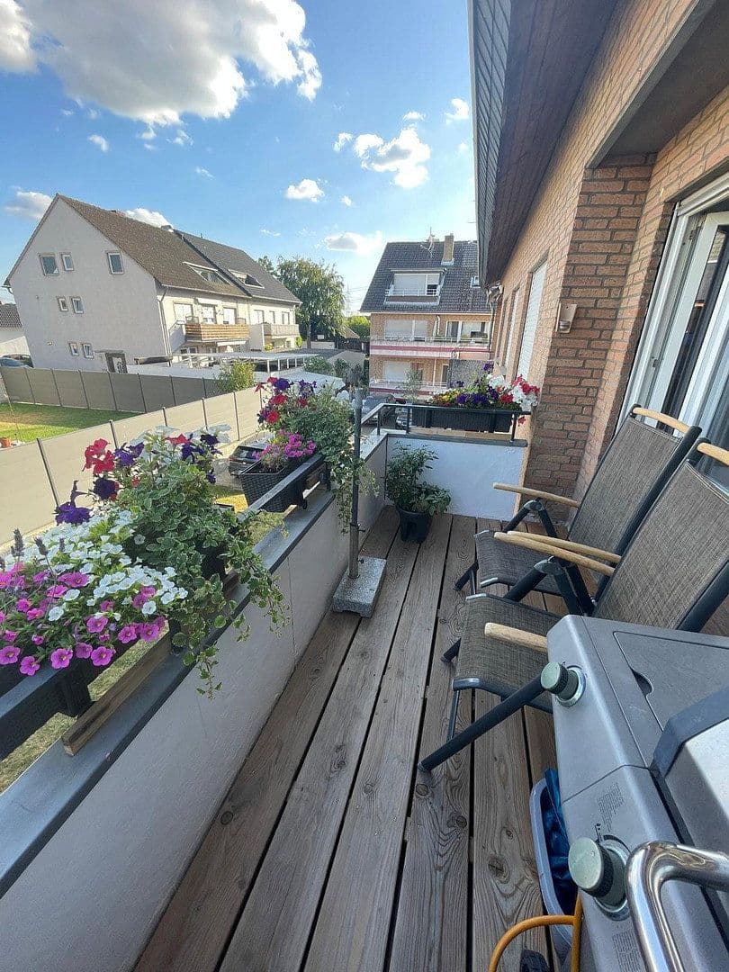 Prenájom bytu 2-izbový 60 m², Wesseling, Severné Porýnie - Westfálsko Prenájom bytu 2-izbový 60 m², Wesseling, Severné Porýnie - Westfálsko