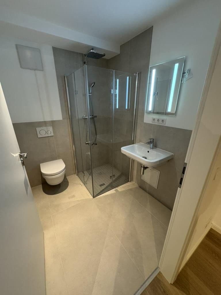 Prenájom bytu 1-izbový 24 m², Worringer Str. 86, Düsseldorf, Severné Porýnie - Westfálsko Prenájom bytu 1-izbový 24 m², Worringer Str. 86, Düsseldorf, Severné Porýnie - Westfálsko