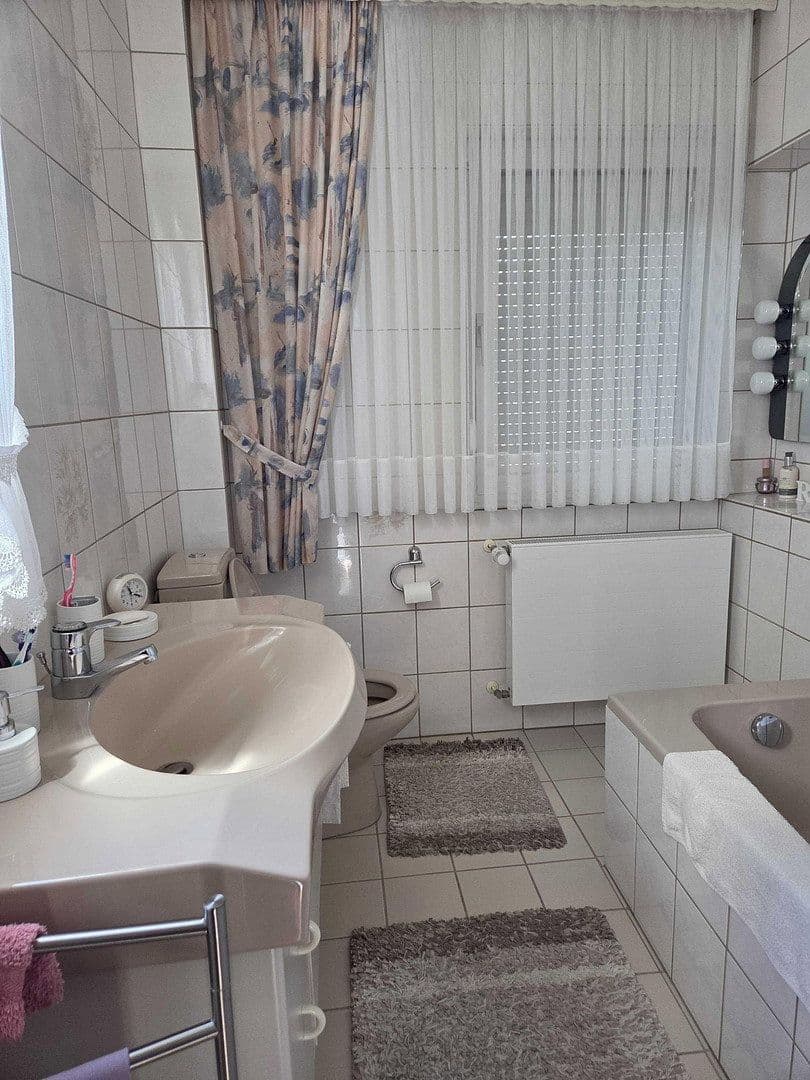 Predaj domu 151 m², pozemok 485 m², Schiffweiler, Sársko Predaj domu 151 m², pozemok 485 m², Schiffweiler, Sársko