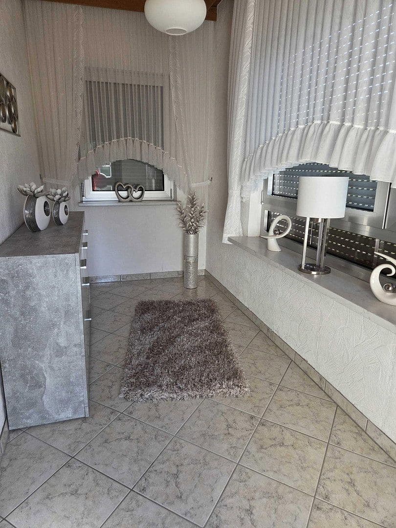 Predaj domu 151 m², pozemok 485 m², Schiffweiler, Sársko Predaj domu 151 m², pozemok 485 m², Schiffweiler, Sársko