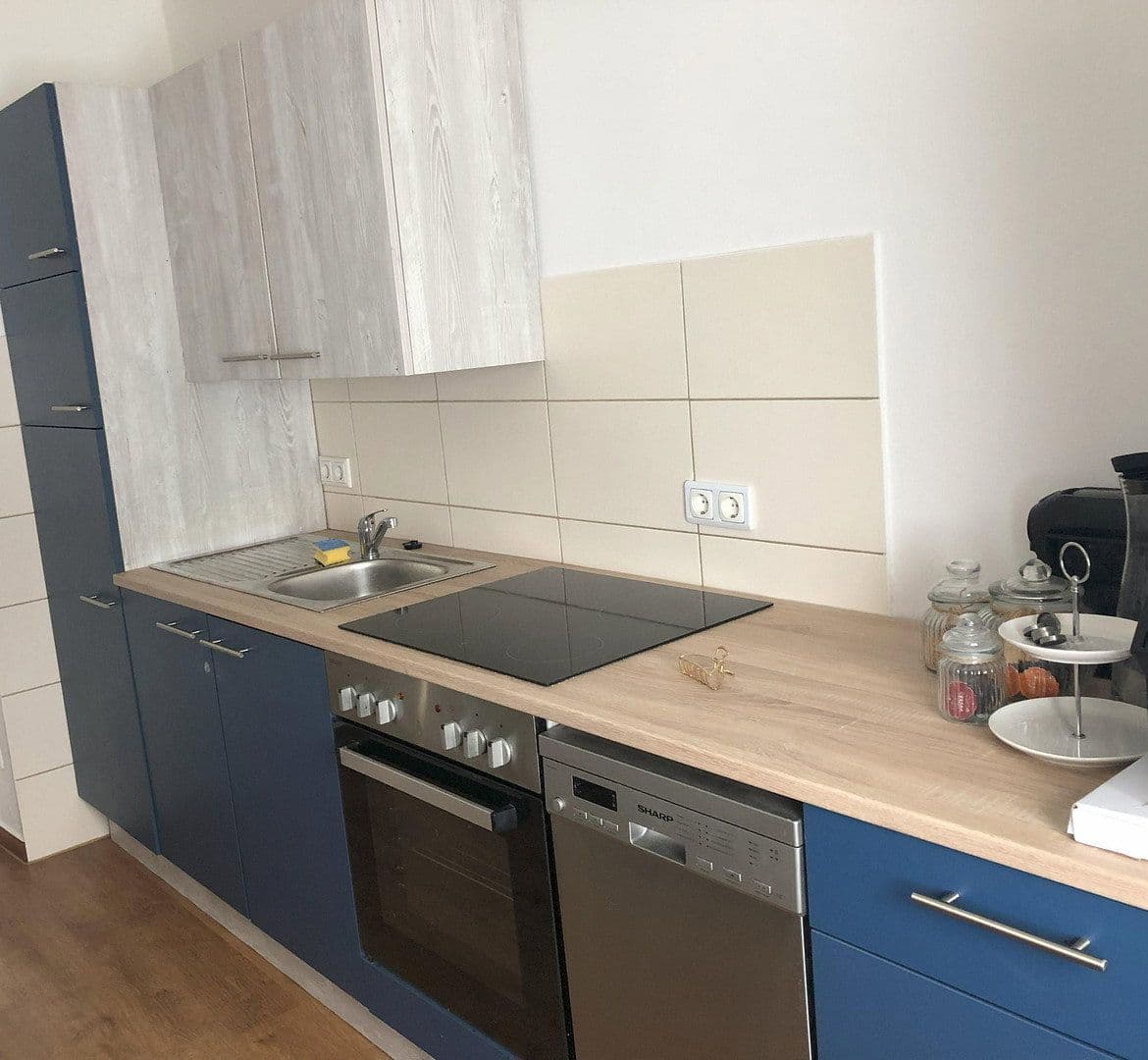 Prenájom bytu 2-izbový 45 m², Max-Rothschild-Straße 12, München, Bavorsko Prenájom bytu 2-izbový 45 m², Max-Rothschild-Straße 12, München, Bavorsko