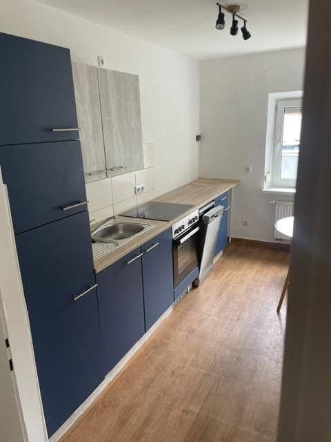 Prenájom bytu 2-izbový 45 m², Max-Rothschild-Straße 12, München, Bavorsko Prenájom bytu 2-izbový 45 m², Max-Rothschild-Straße 12, München, Bavorsko