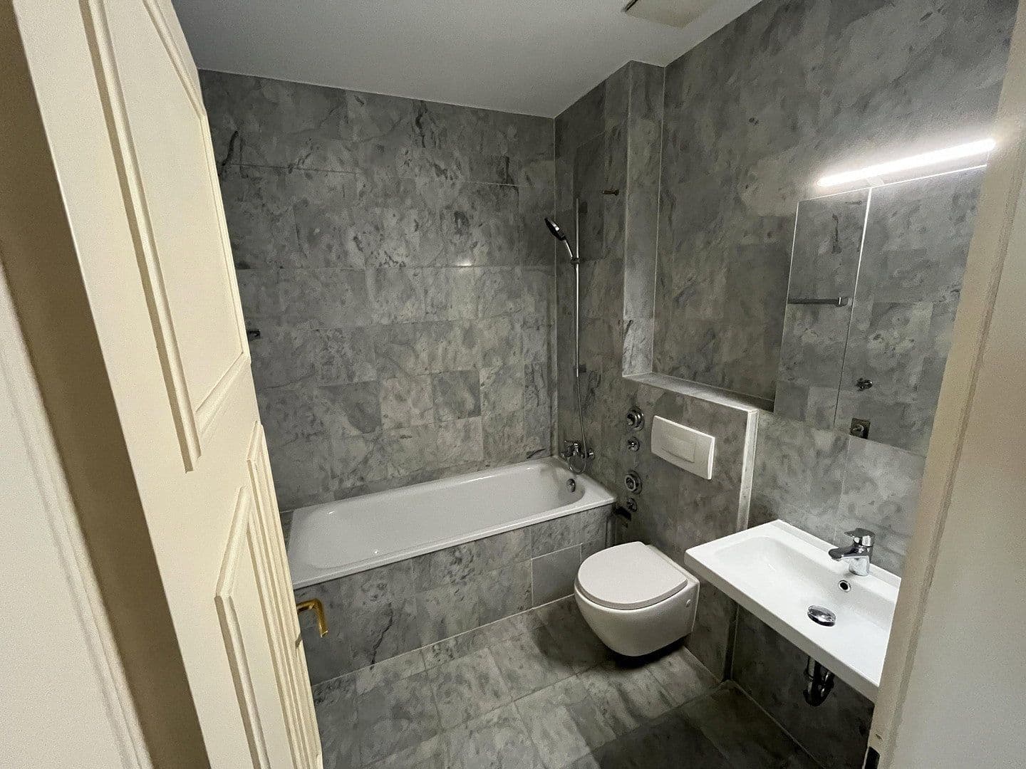 Prenájom bytu 2-izbový 47 m², Eilenburger Straße 33, Leipzig, Sasko Prenájom bytu 2-izbový 47 m², Eilenburger Straße 33, Leipzig, Sasko