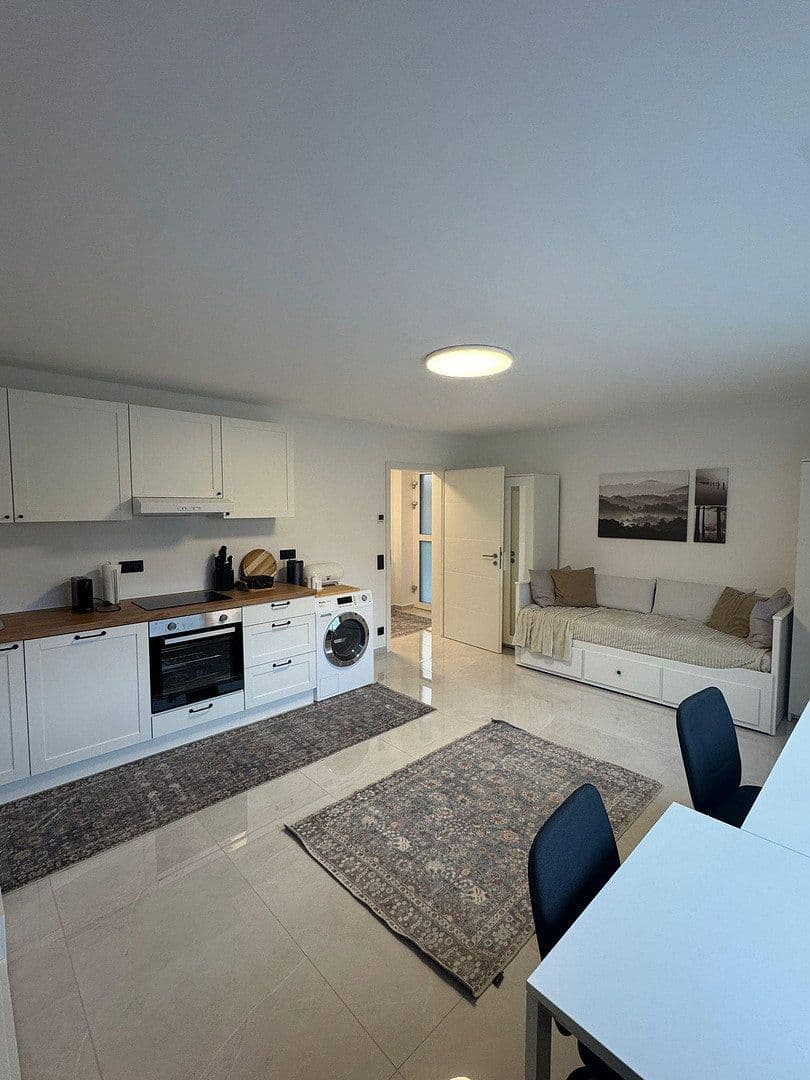 Prenájom bytu 1-izbový 33 m², Leverkusen, Severné Porýnie - Westfálsko Prenájom bytu 1-izbový 33 m², Leverkusen, Severné Porýnie - Westfálsko