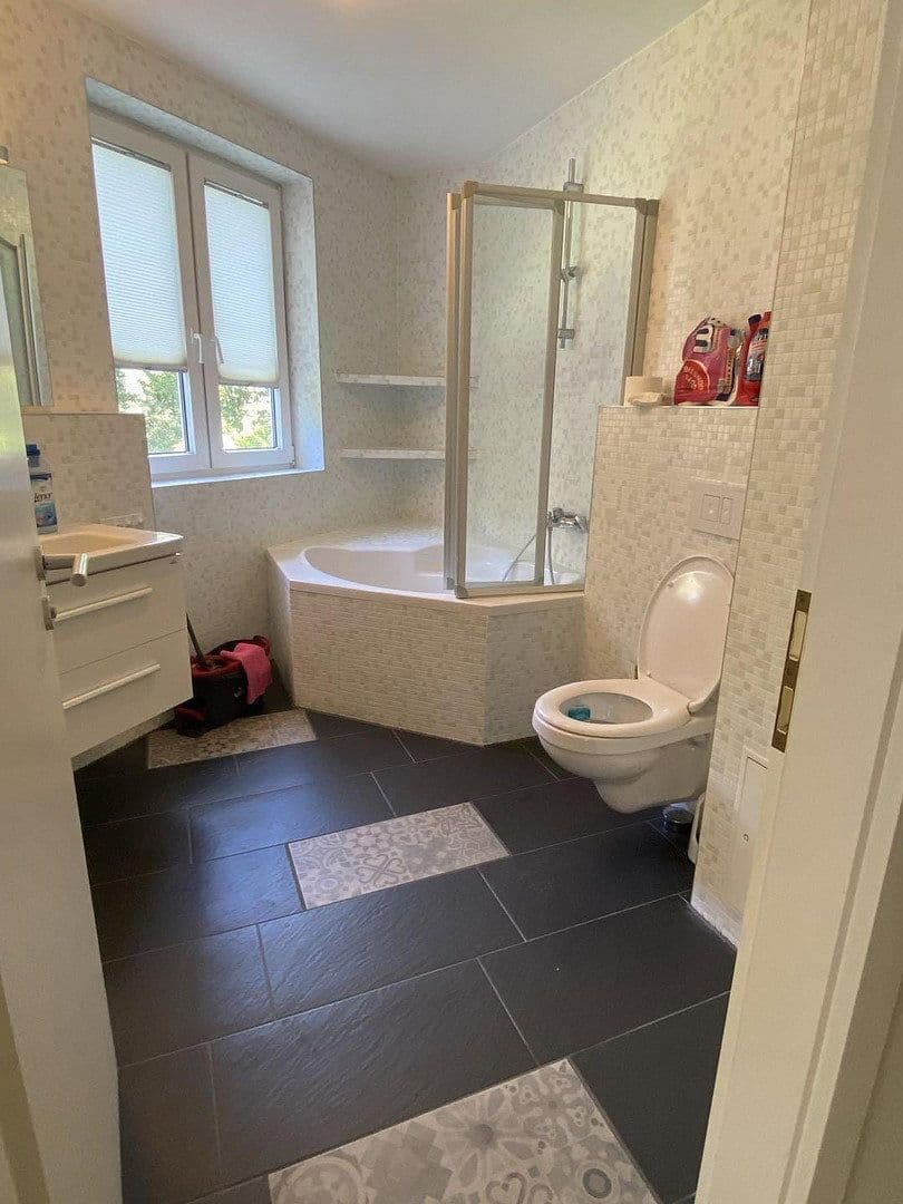 Prenájom bytu 2-izbový 72 m², Paulstr.11, Berlin, Berlín Prenájom bytu 2-izbový 72 m², Paulstr.11, Berlin, Berlín