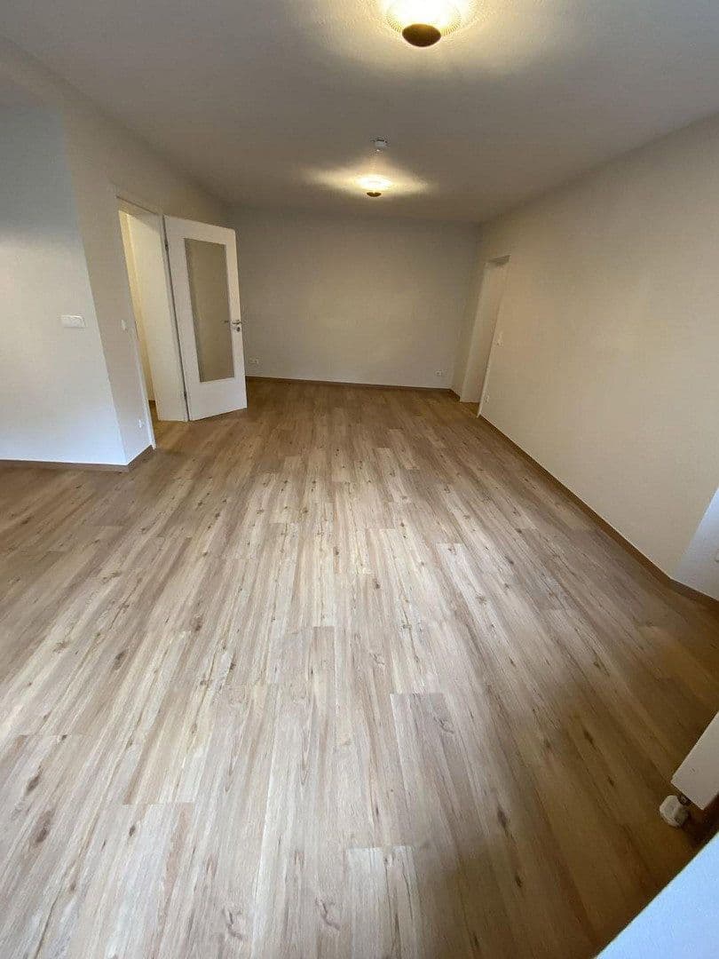 Prenájom bytu 2-izbový 72 m², Paulstr.11, Berlin, Berlín Prenájom bytu 2-izbový 72 m², Paulstr.11, Berlin, Berlín