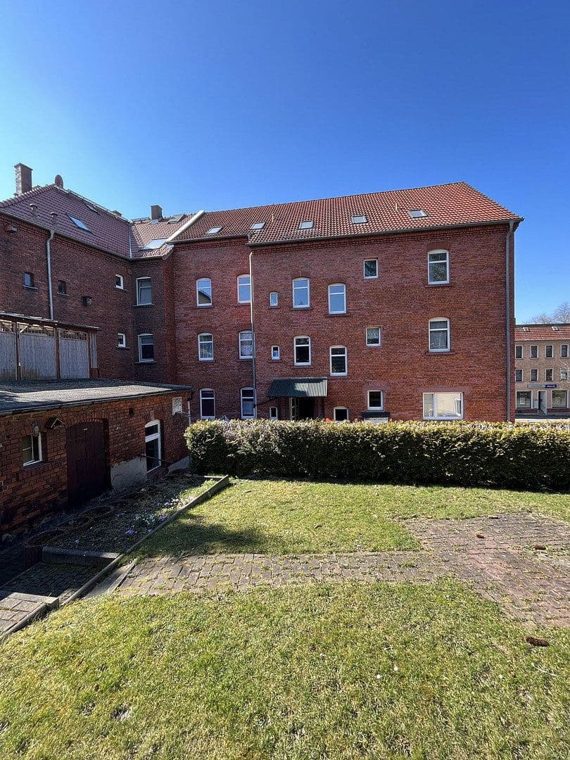 Prenájom bytu 2-izbový 67 m², Lengenfelder Straße 39, Zwickau, Sasko Prenájom bytu 2-izbový 67 m², Lengenfelder Straße 39, Zwickau, Sasko