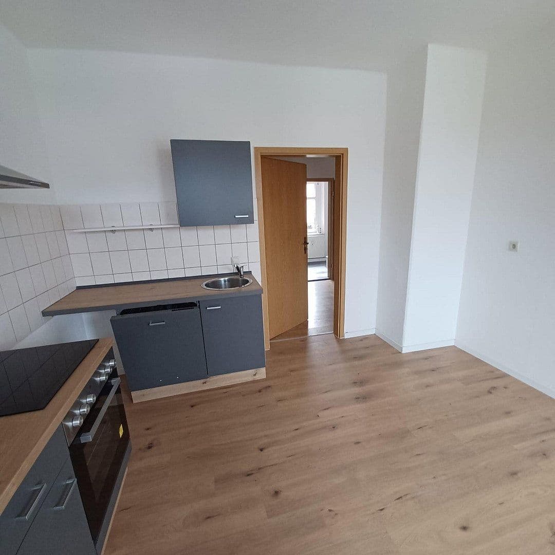 Prenájom bytu 2-izbový 67 m², Lengenfelder Straße 39, Zwickau, Sasko Prenájom bytu 2-izbový 67 m², Lengenfelder Straße 39, Zwickau, Sasko