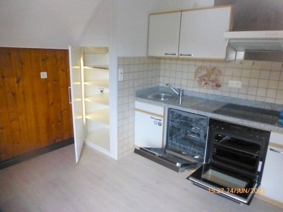 Prenájom bytu 2-izbový 90 m², Niedernhausen, Hesensko Prenájom bytu 2-izbový 90 m², Niedernhausen, Hesensko