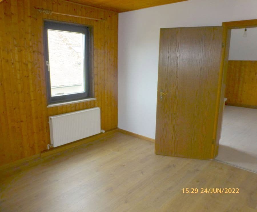 Prenájom bytu 2-izbový 90 m², Niedernhausen, Hesensko Prenájom bytu 2-izbový 90 m², Niedernhausen, Hesensko