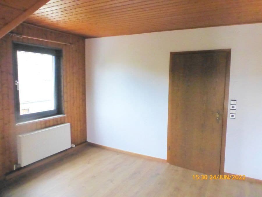 Prenájom bytu 2-izbový 90 m², Niedernhausen, Hesensko Prenájom bytu 2-izbový 90 m², Niedernhausen, Hesensko