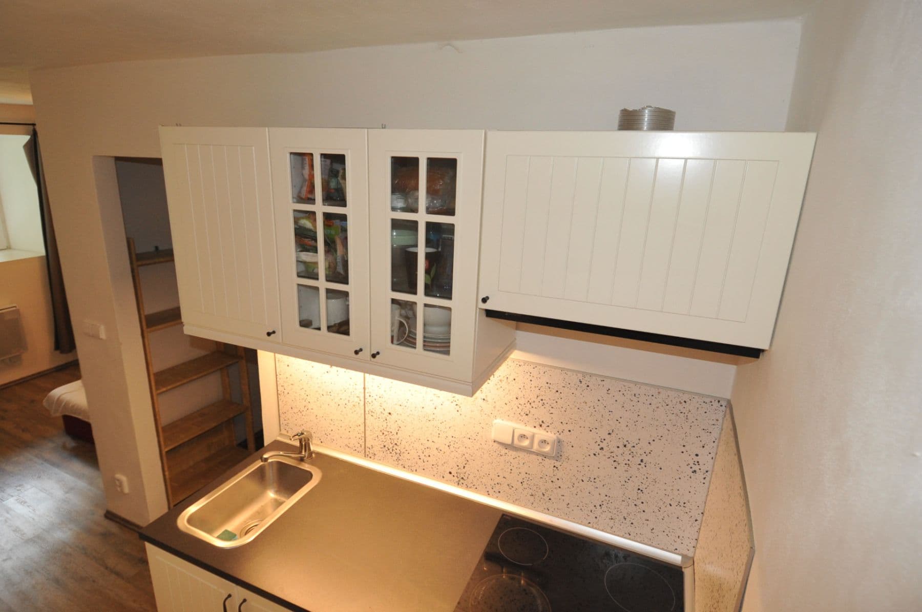 Prenájom bytu 1-izbový 20 m², Na Cikánce, Praha, Praha Prenájom bytu 1-izbový 20 m², Na Cikánce, Praha, Praha