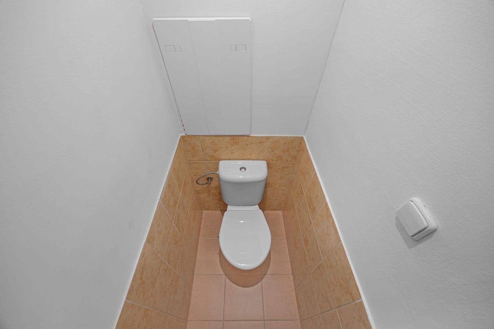 Prenájom bytu 3-izbový 56 m², Svojšovická, Praha, Praha Prenájom bytu 3-izbový 56 m², Svojšovická, Praha, Praha