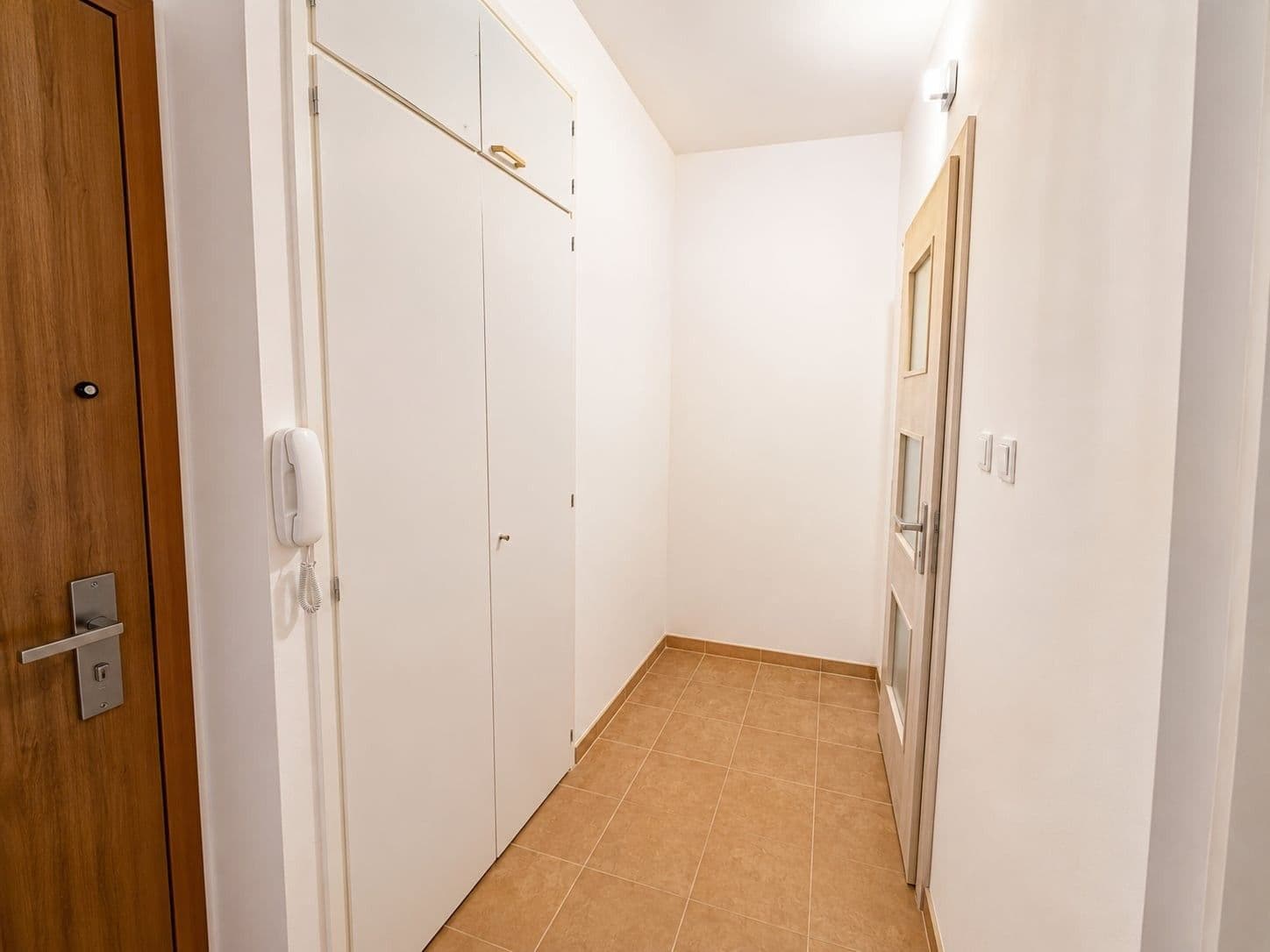 Prenájom bytu 1-izbový 37 m², V Rybníkách, Háj ve Slezsku, Moravskoslezský kraj Prenájom bytu 1-izbový 37 m², V Rybníkách, Háj ve Slezsku, Moravskoslezský kraj