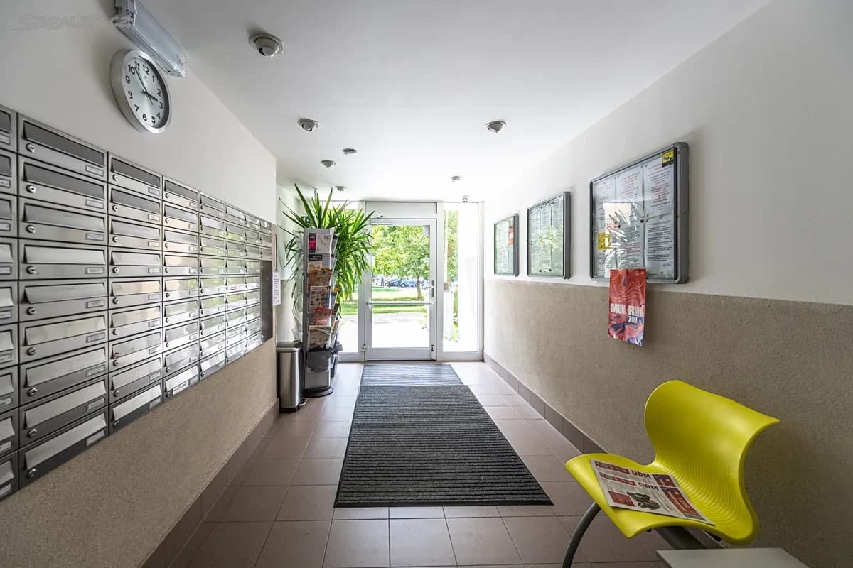 Prenájom bytu 2-izbový 41 m², Ciolkovského, Praha, Praha Prenájom bytu 2-izbový 41 m², Ciolkovského, Praha, Praha