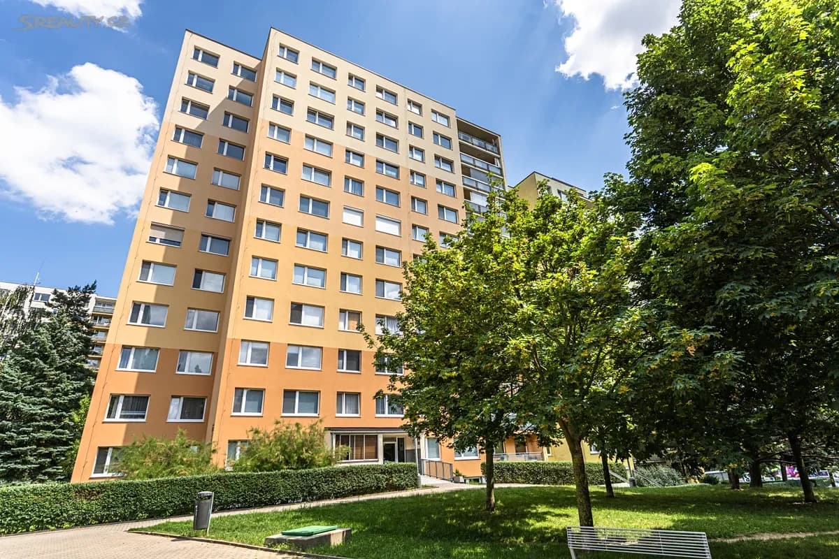 Prenájom bytu 2-izbový 41 m², Ciolkovského, Praha, Praha Prenájom bytu 2-izbový 41 m², Ciolkovského, Praha, Praha
