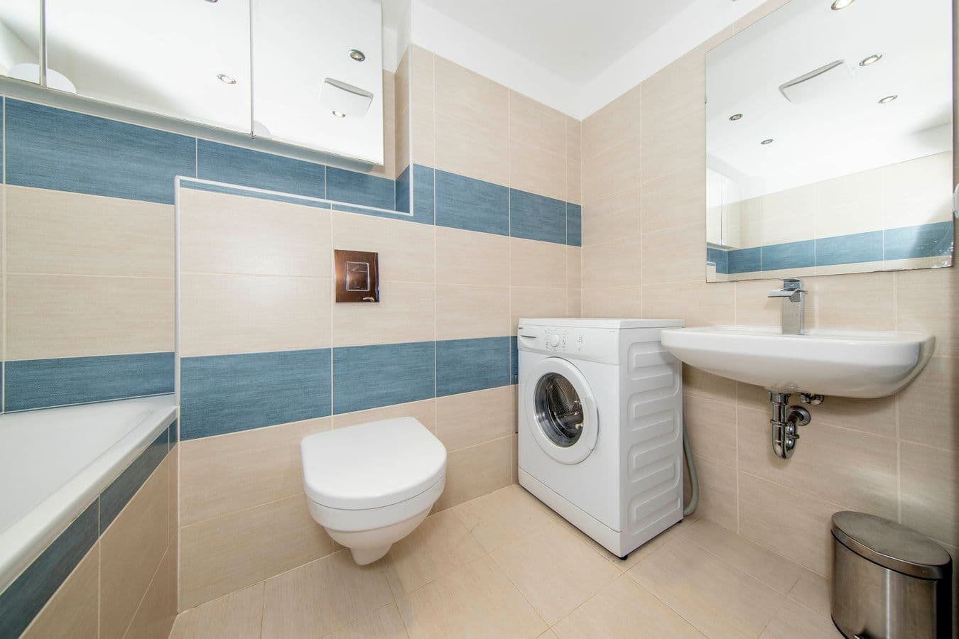 Prenájom bytu 1-izbový 35 m², U Sladovny, Praha, Praha Prenájom bytu 1-izbový 35 m², U Sladovny, Praha, Praha