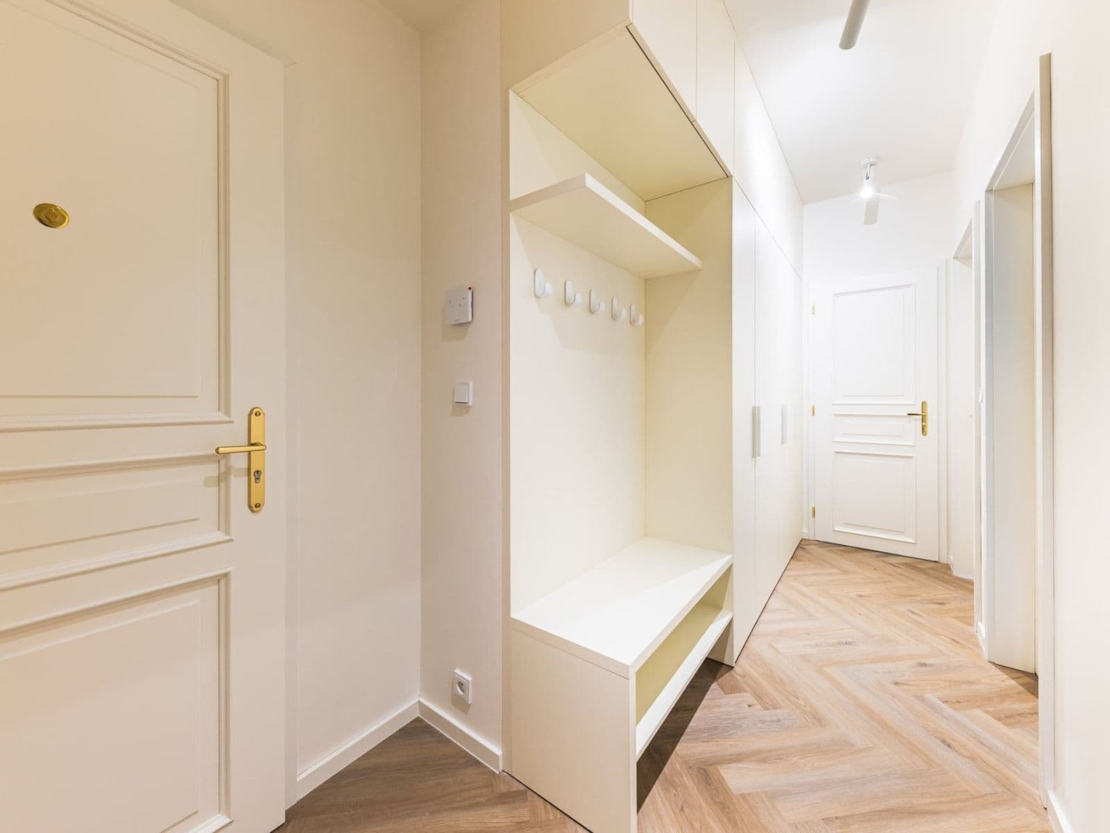 Prenájom bytu 2-izbový 41 m², Sázavská, Praha, Praha Prenájom bytu 2-izbový 41 m², Sázavská, Praha, Praha