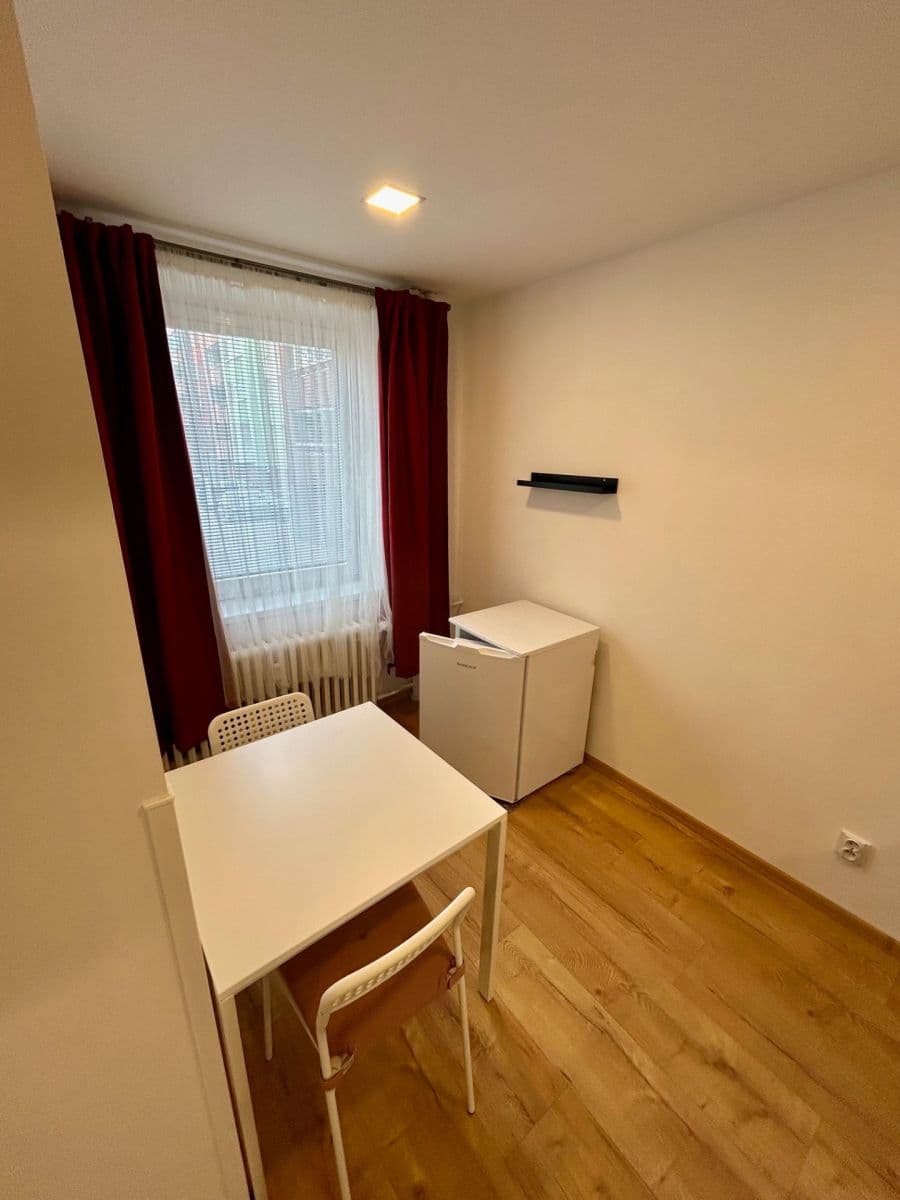 Prenájom bytu 1-izbový 27 m², Křižíkova, Ostrava, Moravskoslezský kraj Prenájom bytu 1-izbový 27 m², Křižíkova, Ostrava, Moravskoslezský kraj
