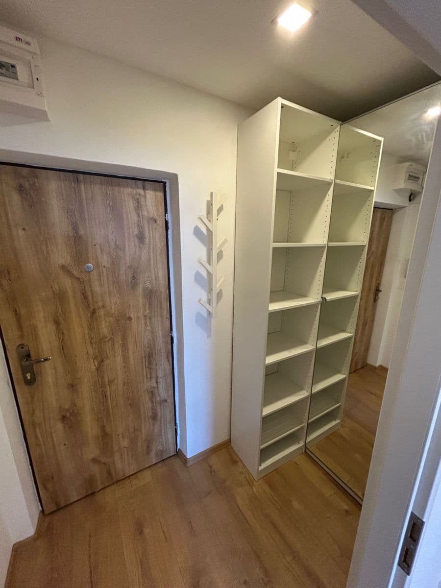 Prenájom bytu 1-izbový 27 m², Křižíkova, Ostrava, Moravskoslezský kraj Prenájom bytu 1-izbový 27 m², Křižíkova, Ostrava, Moravskoslezský kraj