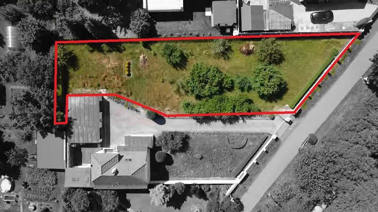 Predaj pozemku 832 m², Západní, Hovorčovice, Středočeský kraj Predaj pozemku 832 m², Západní, Hovorčovice, Středočeský kraj