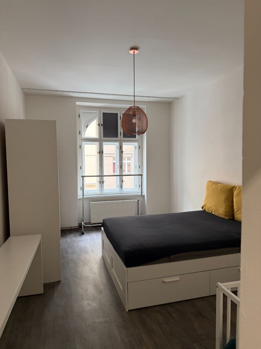 Prenájom bytu 2-izbový 58 m², Schnirchova, Praha, Praha Prenájom bytu 2-izbový 58 m², Schnirchova, Praha, Praha