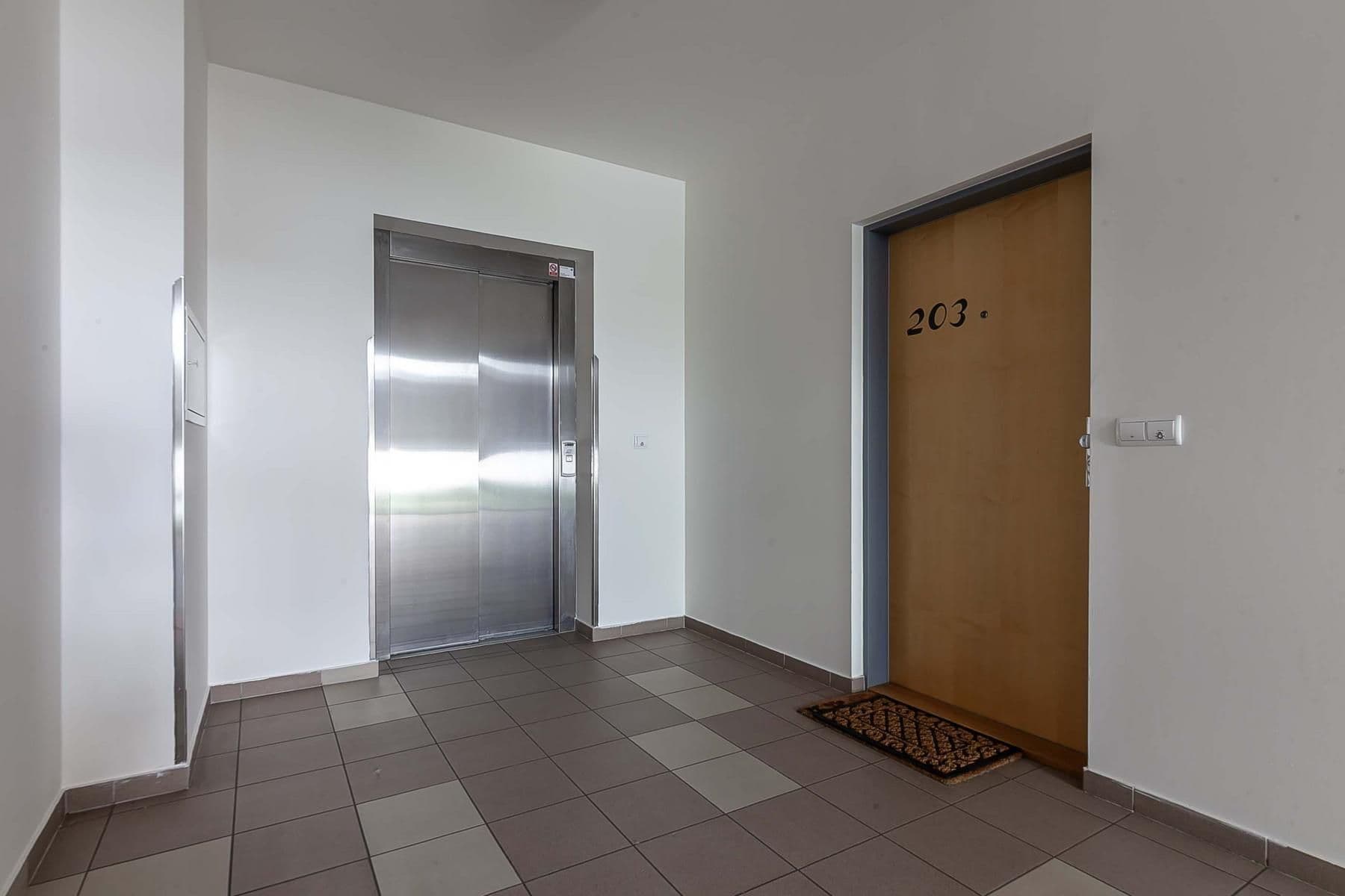 Predaj bytu 3-izbový 103 m², Chmelařská, Praha, Praha Predaj bytu 3-izbový 103 m², Chmelařská, Praha, Praha