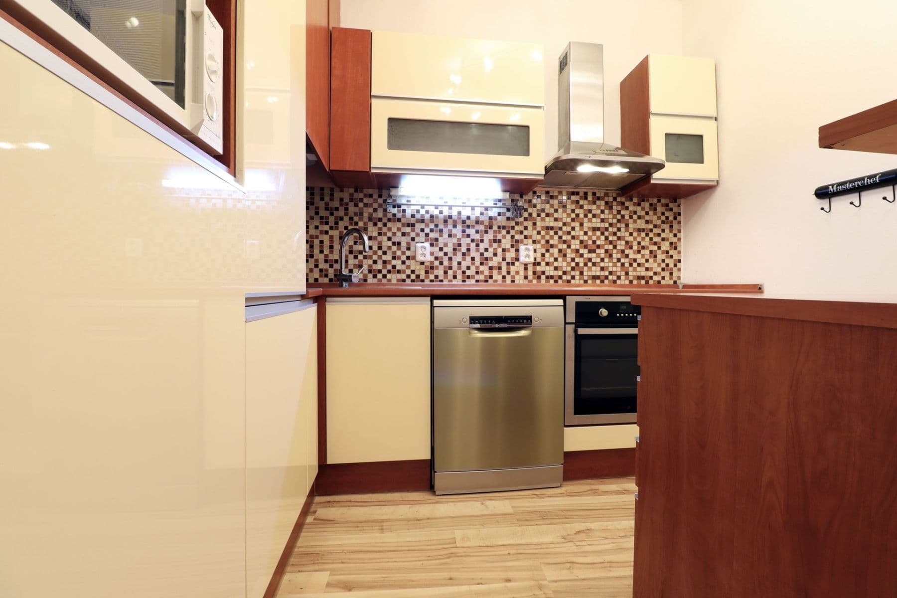 Prenájom bytu 2-izbový 65 m², Nuselská, Praha, Praha Prenájom bytu 2-izbový 65 m², Nuselská, Praha, Praha