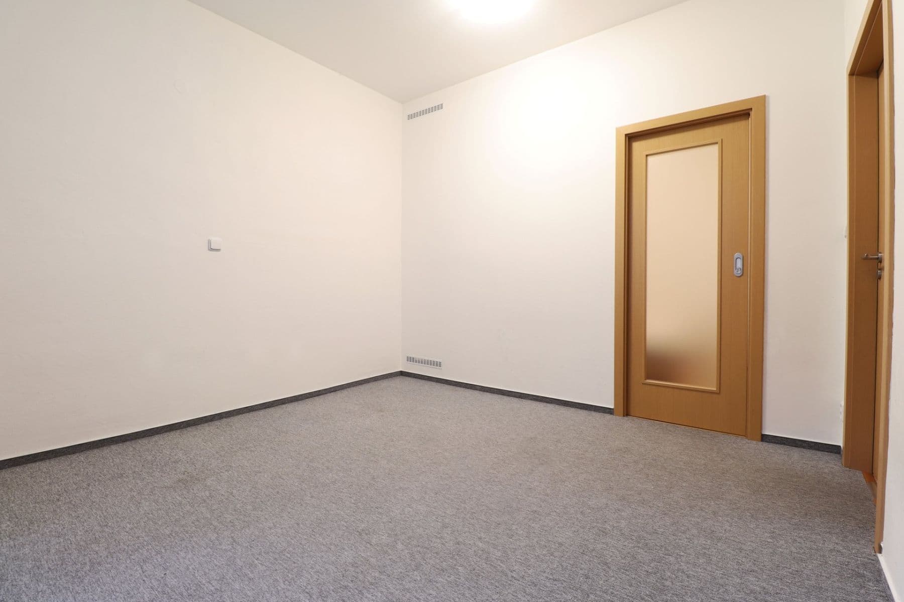 Prenájom bytu 2-izbový 65 m², Nuselská, Praha, Praha Prenájom bytu 2-izbový 65 m², Nuselská, Praha, Praha
