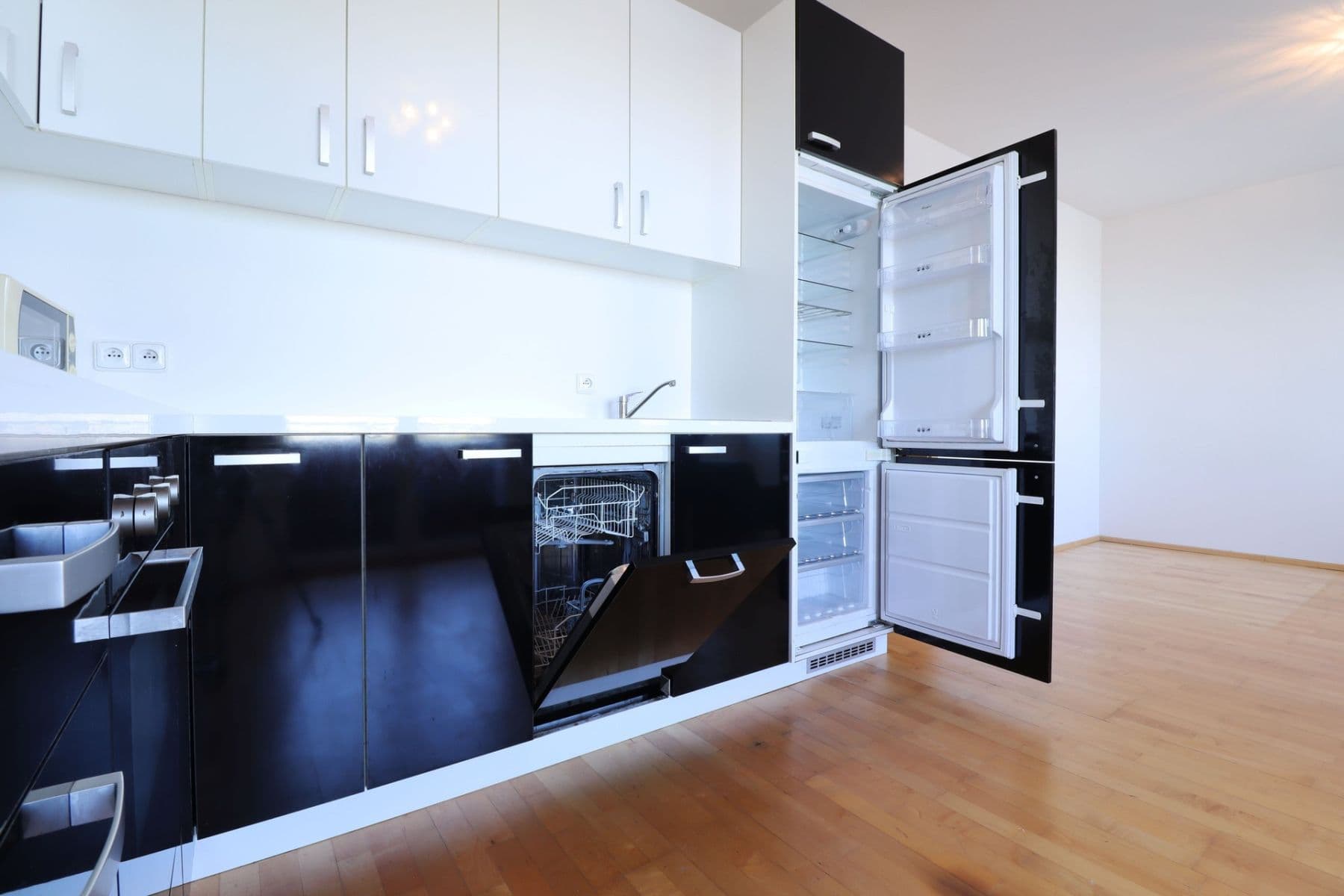 Prenájom bytu 1-izbový 43 m², Tlumačovská, Praha, Praha Prenájom bytu 1-izbový 43 m², Tlumačovská, Praha, Praha