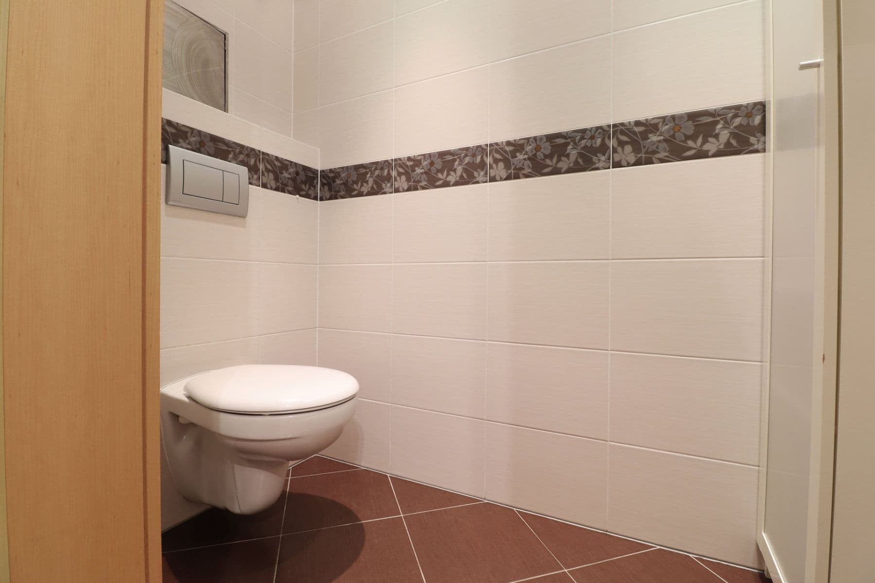 Prenájom bytu 1-izbový 43 m², Tlumačovská, Praha, Praha Prenájom bytu 1-izbový 43 m², Tlumačovská, Praha, Praha