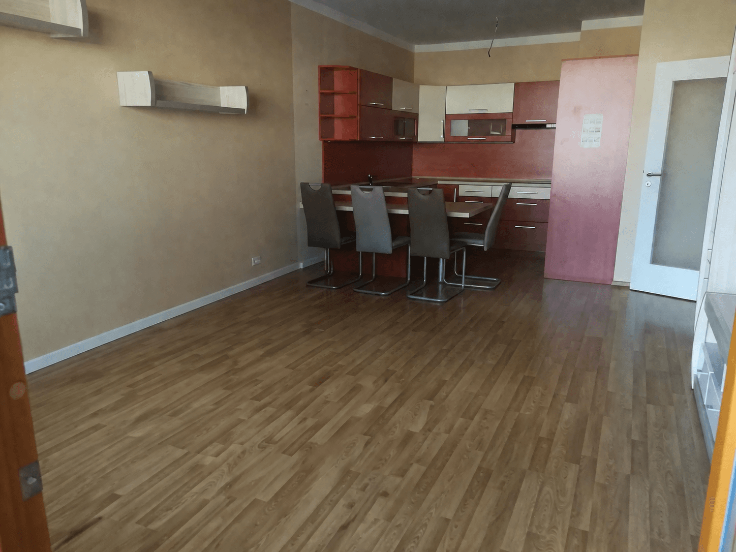 Prenájom bytu 2-izbový 55 m², Československého exilu, Praha, Praha Prenájom bytu 2-izbový 55 m², Československého exilu, Praha, Praha