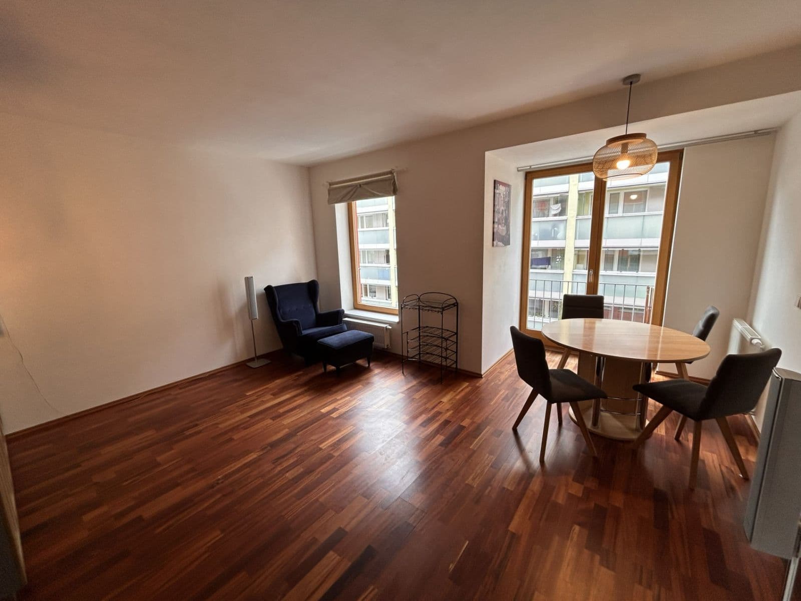 Prenájom bytu 2-izbový 62 m², Jeseniova, Praha, Praha Prenájom bytu 2-izbový 62 m², Jeseniova, Praha, Praha