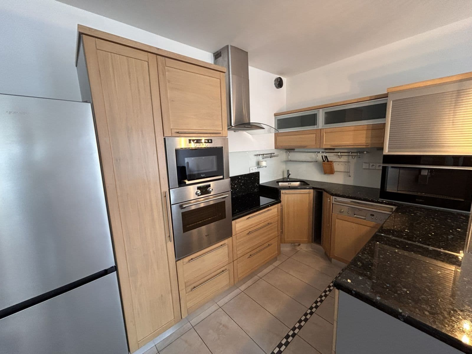 Prenájom bytu 2-izbový 62 m², Jeseniova, Praha, Praha Prenájom bytu 2-izbový 62 m², Jeseniova, Praha, Praha