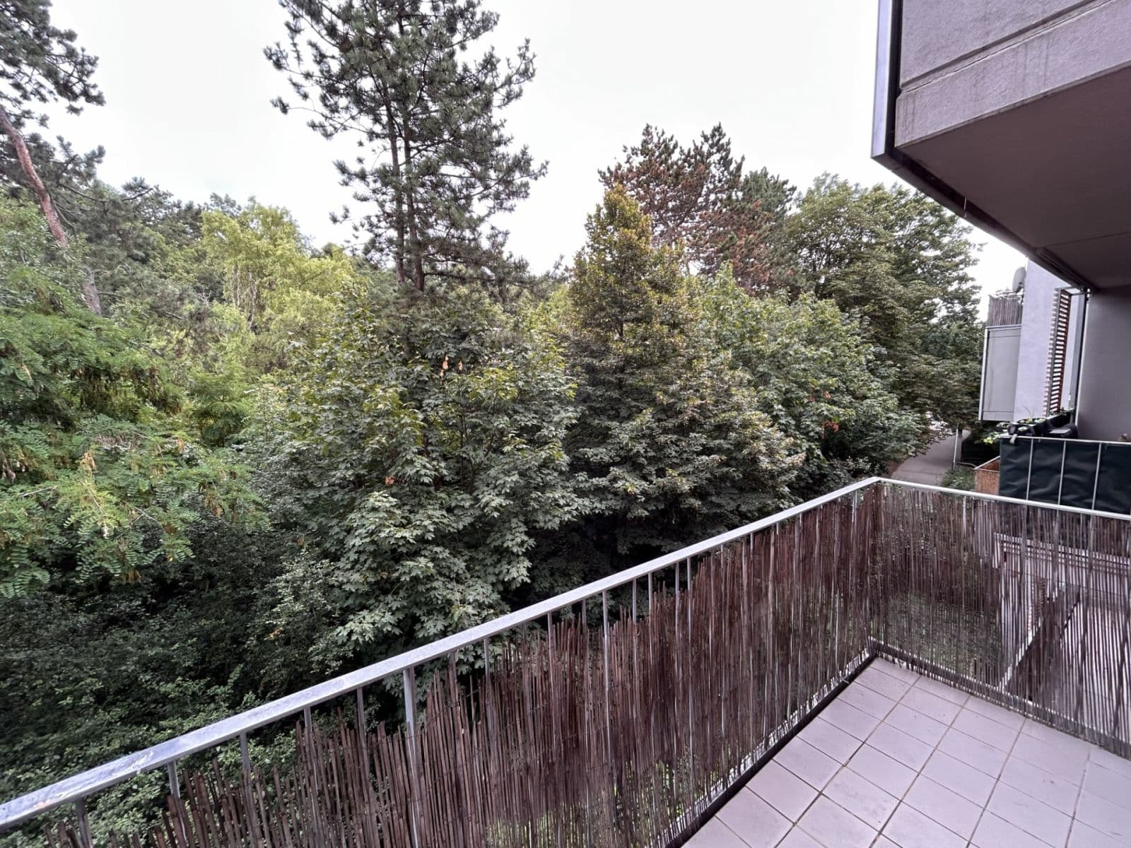 Prenájom bytu 2-izbový 62 m², Jeseniova, Praha, Praha Prenájom bytu 2-izbový 62 m², Jeseniova, Praha, Praha