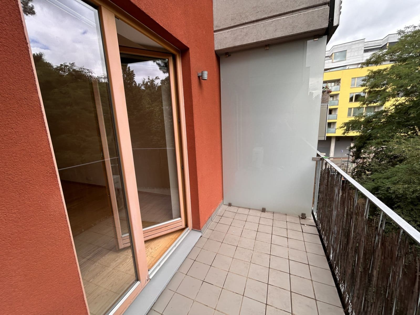 Prenájom bytu 2-izbový 62 m², Jeseniova, Praha, Praha Prenájom bytu 2-izbový 62 m², Jeseniova, Praha, Praha