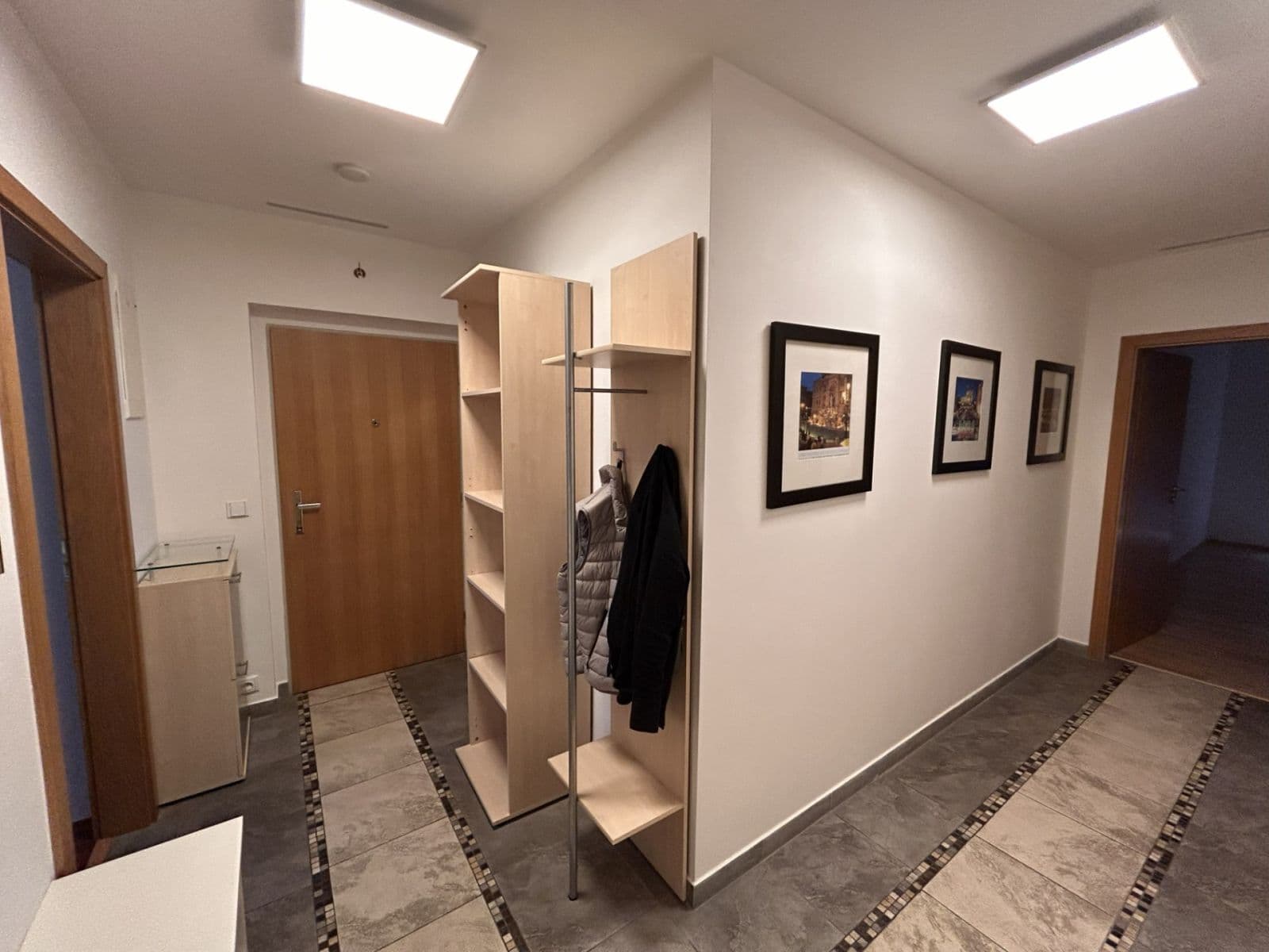 Prenájom bytu 2-izbový 62 m², Jeseniova, Praha, Praha Prenájom bytu 2-izbový 62 m², Jeseniova, Praha, Praha