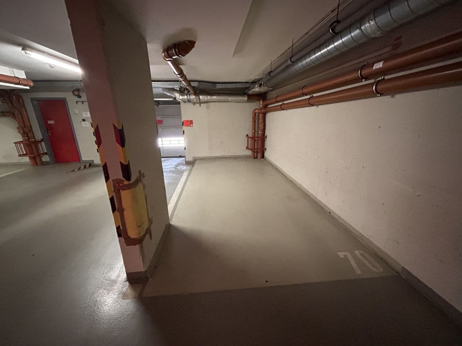 Prenájom bytu 2-izbový 62 m², Jeseniova, Praha, Praha Prenájom bytu 2-izbový 62 m², Jeseniova, Praha, Praha