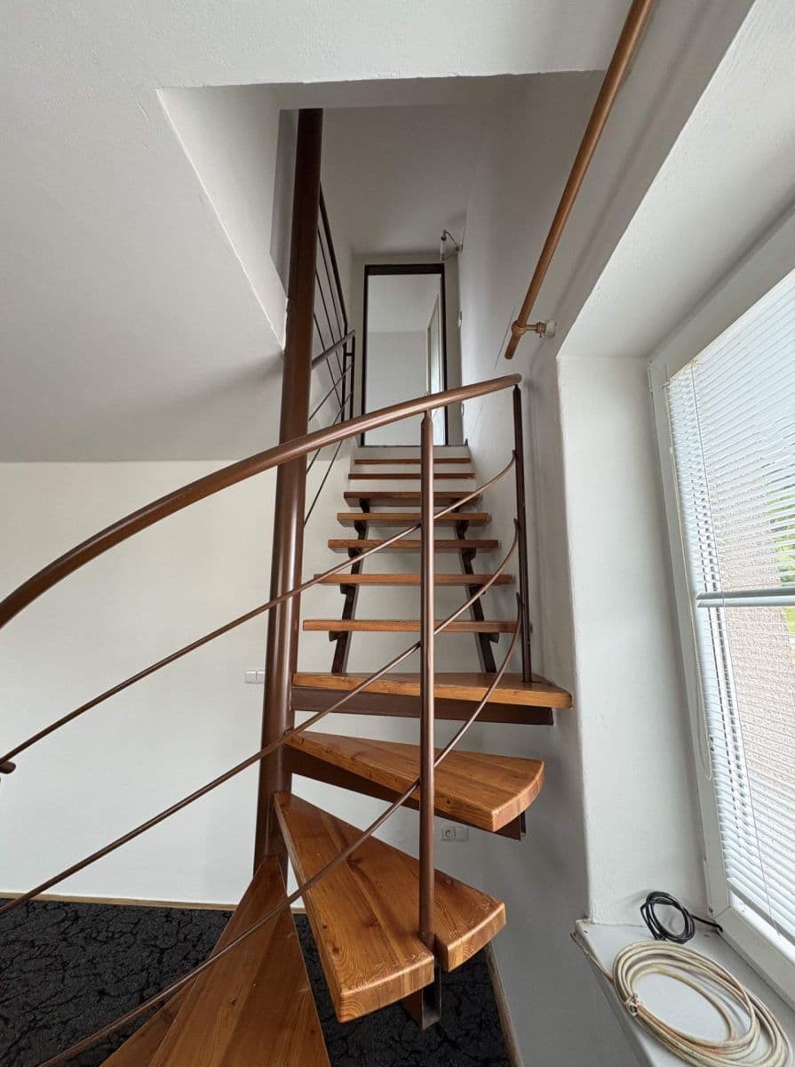 Prenájom bytu 3-izbový 103 m², Čs. armády, Žamberk, Pardubický kraj Prenájom bytu 3-izbový 103 m², Čs. armády, Žamberk, Pardubický kraj