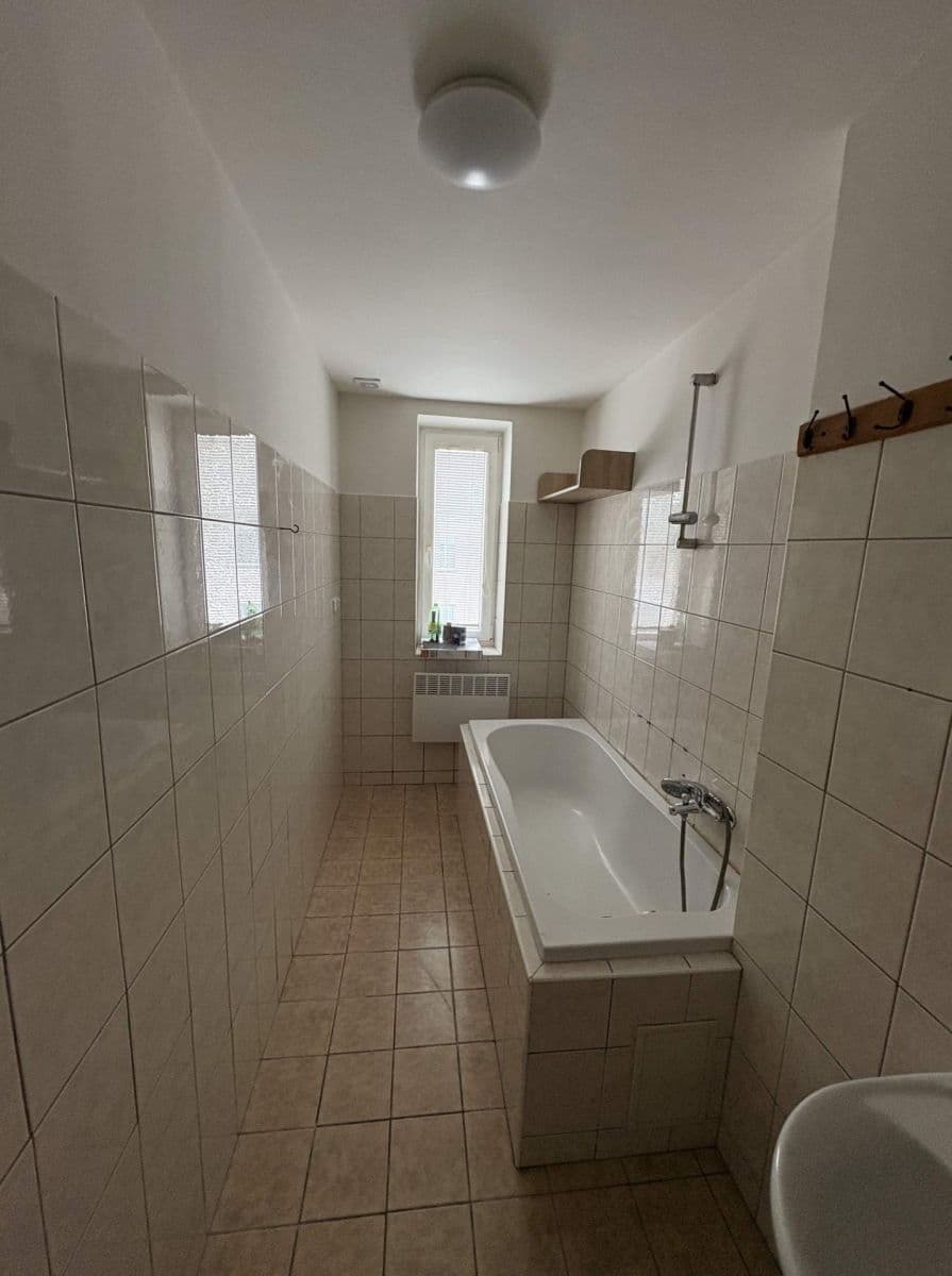 Prenájom bytu 3-izbový 103 m², Čs. armády, Žamberk, Pardubický kraj Prenájom bytu 3-izbový 103 m², Čs. armády, Žamberk, Pardubický kraj